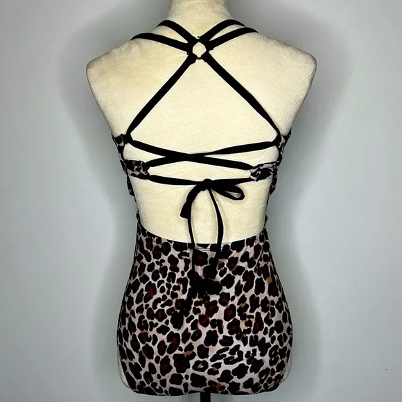 SWIMSUIT - Picture 3 of 3